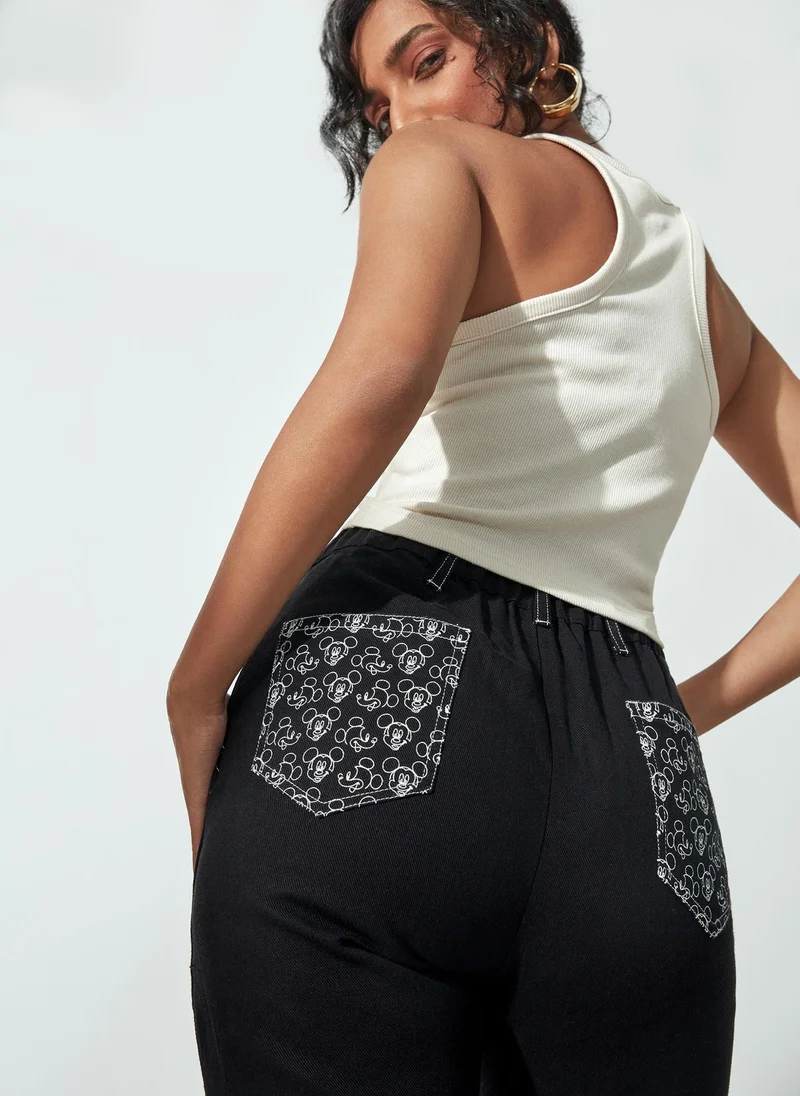 ذا ليبل لايف بنطال بجيوب بطبعة ميكي باللون الأسود من ديزني